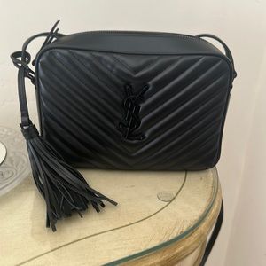 YSL QUILTED CAMERA BAG (like new, authentic)